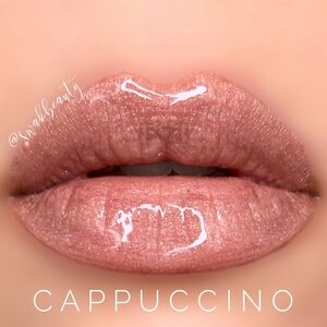 Brand new Lipsense Cappucino